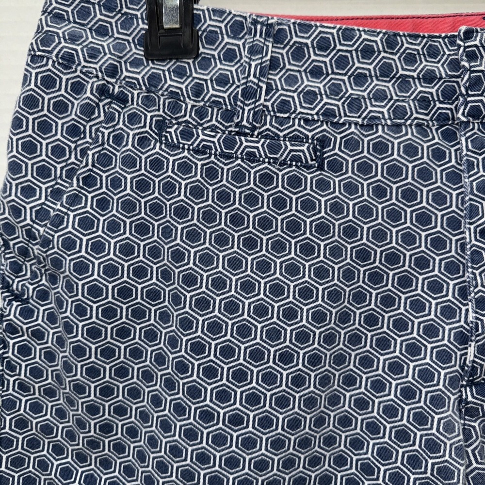 Bob Timberlake Shorts Women's Size 12 Blue Hexagonal Pattern - Picture 2 of 5